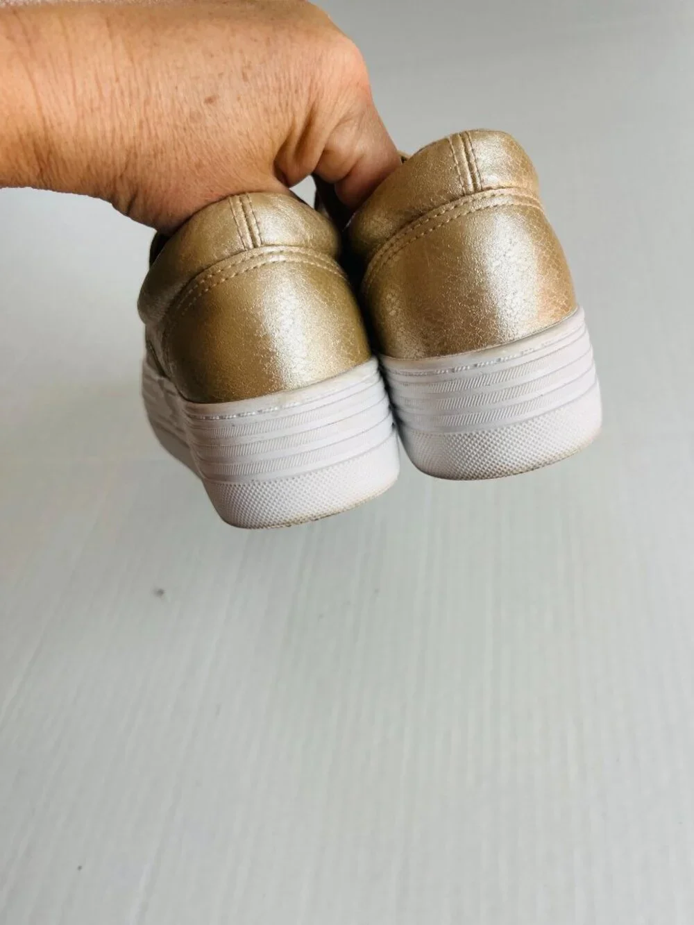 Woolworths Womens Sz‎ 5.5 Gold Platform Slip On Sneakers Shoes
